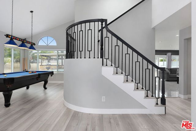 39665 Maple Leaf Court, Murrieta CA: https://media.crmls.org/mediaz/22e34b12-0dfd-4d59-b091-f55d388a5754.jpg