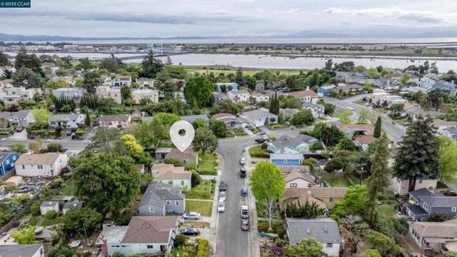 6 View St, Vallejo CA: https://media.crmls.org/mediaz/22e35ac9-8aff-412d-a9ae-652cd0d1a799.jpg
