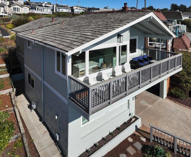 550 Sand Dollar Drive, Watsonville CA: https://media.crmls.org/mediaz/22e3bbe8-01fc-4eb7-82a0-7ff07a823ffa.jpg