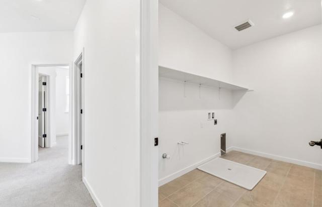 818 Redberry Way, San Jose CA: https://media.crmls.org/mediaz/22e3c1c2-8e7f-4136-8071-e40799bba77c.jpg