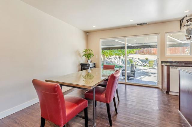 321 Vineyard Drive, San Jose CA: https://media.crmls.org/mediaz/22e54d35-6554-4eeb-8577-57f349c322ae.jpg