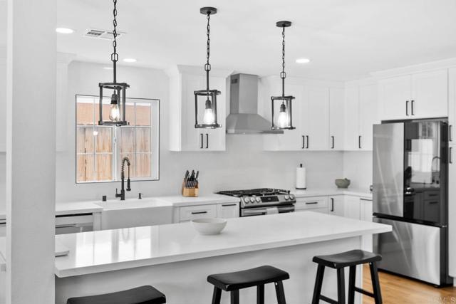 Detail Gallery Image 23 of 65 For 6461 Beaver Lake Ct, San Diego,  CA 92119 - 3 Beds | 2 Baths