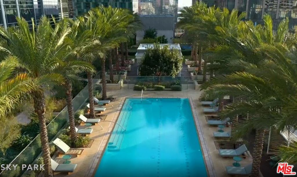 1000 W 8th Street 5203, Los Angeles, CA 90017