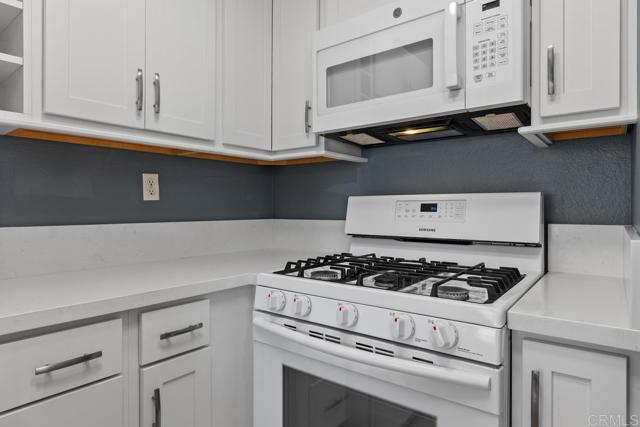 Detail Gallery Image 8 of 29 For 4212 Vista Panorama Way #280,  Oceanside,  CA 92057 - 2 Beds | 1 Baths