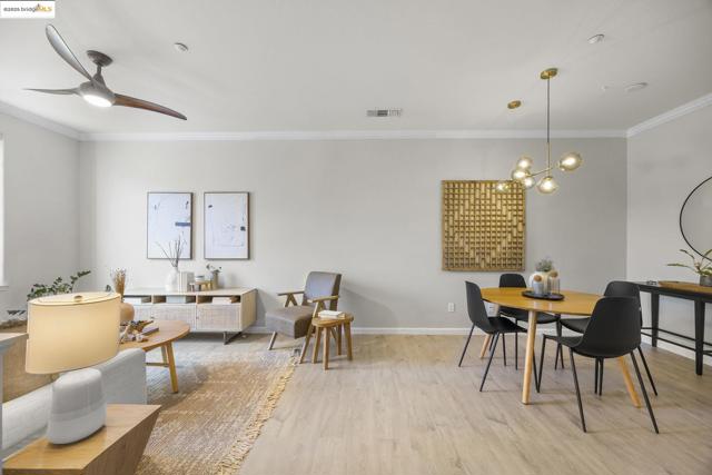 8892 Bellina Commons, Dublin CA: https://media.crmls.org/mediaz/22e86b77-9959-4522-90fd-0a26a4510f8c.jpg