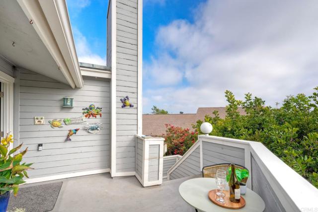 Detail Gallery Image 3 of 48 For 2132 S. Coast Hwy, Oceanside,  CA 92054 - 2 Beds | 2 Baths
