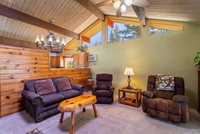 59341 Courtesy Drive, Mountain Center CA: https://media.crmls.org/mediaz/22ea301b-3453-4994-83e8-1cc6c2dd9d4c.jpg