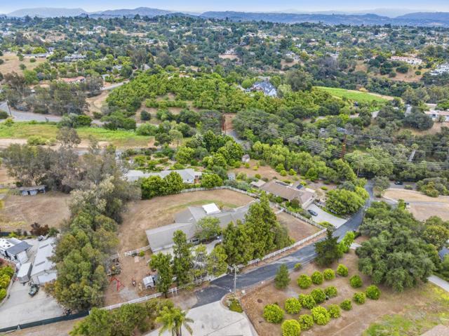 3048 Jason Road, Fallbrook CA: https://media.crmls.org/mediaz/22eadd7b-4c6a-4a37-b7f9-86f7e998a532.jpg