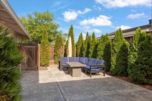 670 Roble Drive, Morgan Hill CA: https://media.crmls.org/mediaz/22eb2472-a572-480d-9ebd-006bb9df62cd.jpg