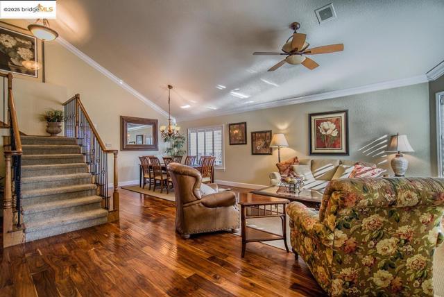 2438 Pinehurst Ct, Discovery Bay CA: https://media.crmls.org/mediaz/22ebcaf1-062a-4e0b-bc12-15061d20b44b.jpg