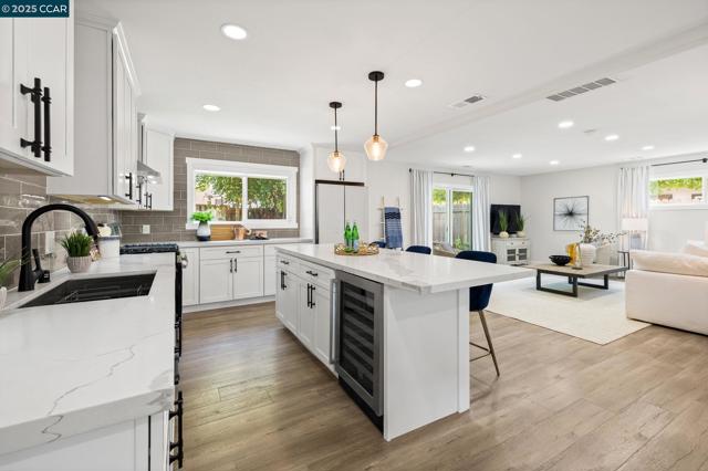 4101 Joan Ave, Concord CA: https://media.crmls.org/mediaz/22ebea28-5be8-454d-abe6-0b53a4d62825.jpg
