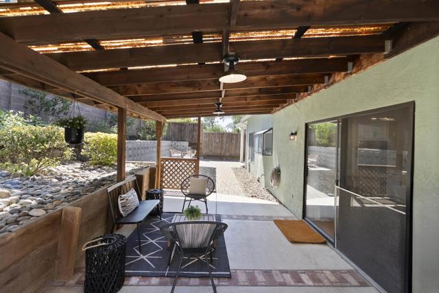 721 Woodmeadow Pl, Oakley CA: https://media.crmls.org/mediaz/22ec1ad3-6b03-4169-a76f-300cd6b093b2.jpg