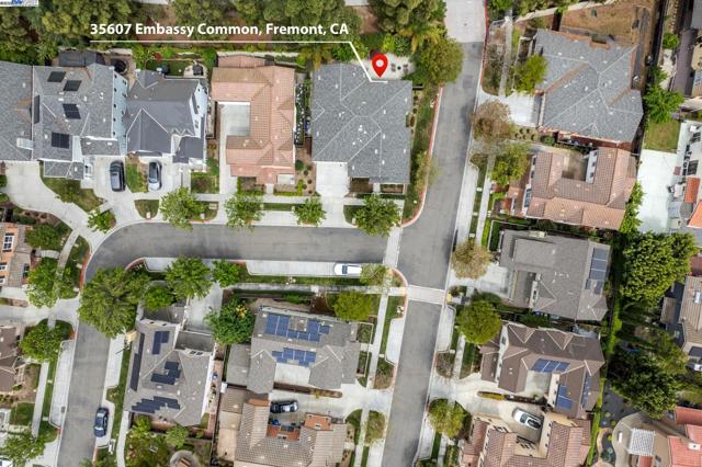 35607 Embassy Common, Fremont CA: https://media.crmls.org/mediaz/22ec7561-ff49-4847-bd6e-f67595b4e83e.jpg