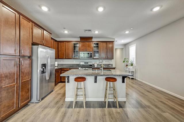 2466 Buzz Aldrin Way, Sacramento CA: https://media.crmls.org/mediaz/22ee4427-3ce9-457d-83cb-7058686e0a20.jpg