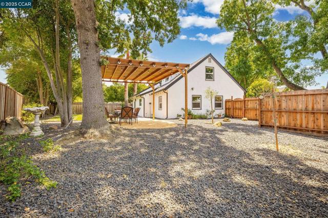 4101 Joan Ave, Concord CA: https://media.crmls.org/mediaz/22ee7353-5e35-4304-b125-21a4839a9742.jpg