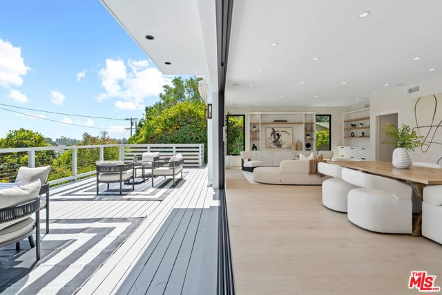 13048 Rose Avenue, Los Angeles CA: https://media.crmls.org/mediaz/22eea010-57a2-40e1-9bc7-2b1d5854160a.jpg