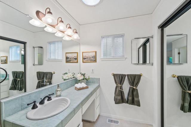1435 Dolphin Drive, Aptos CA: https://media.crmls.org/mediaz/22eea2c2-29a4-464f-ad31-e0f998b81dc6.jpg