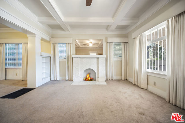 3613 S Gramercy Place, Los Angeles CA: https://media.crmls.org/mediaz/22eea3cf-ac7c-4318-a9e8-38cbdf2a333e.jpg