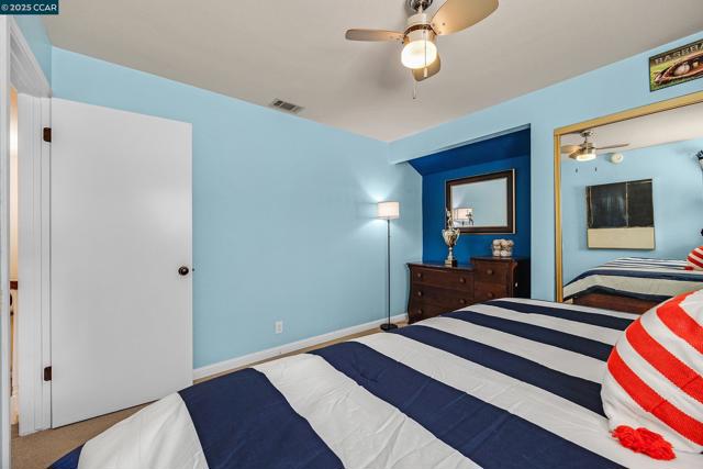 60 Rainbow Cir, Danville CA: https://media.crmls.org/mediaz/22f01b41-3831-4019-811e-60a8e080ed11.jpg