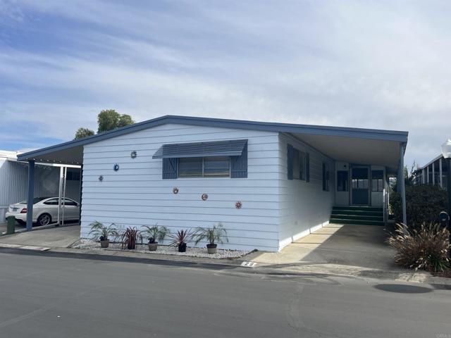 3535 Linda Vista Drive, San Marcos CA: https://media.crmls.org/mediaz/22f05243-8ced-4ec0-a187-07db0631a37e.jpg