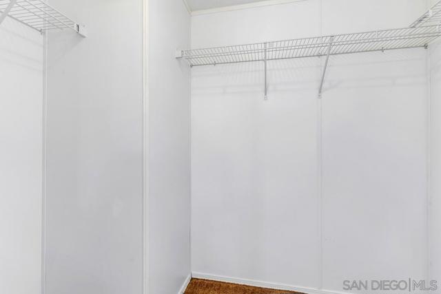 Walk-in Closet