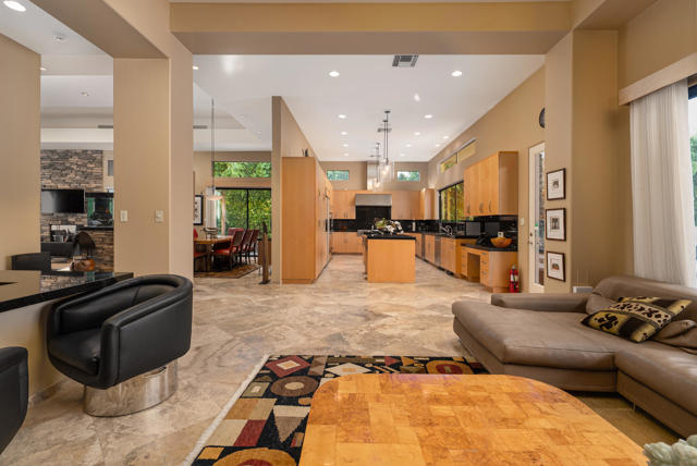 72116 Clancy Lane, Rancho Mirage CA: https://media.crmls.org/mediaz/22f0d00d-fe94-4101-be08-962604b5b550.jpg