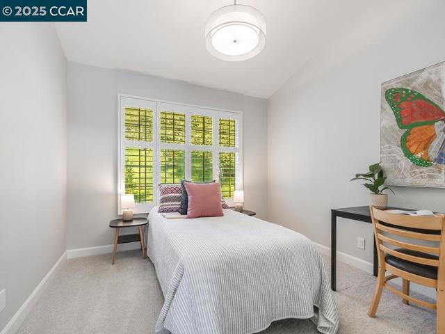4430 Canyon Way, Martinez CA: https://media.crmls.org/mediaz/22f0f4d1-138a-4dbb-95a4-e98841aa102e.jpg