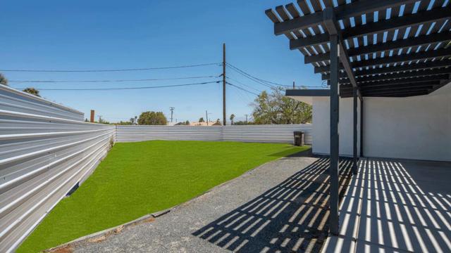 567 W Sunview Avenue, Palm Springs CA: https://media.crmls.org/mediaz/22f183ae-3e1d-48ca-be0e-116de30c8446.jpg