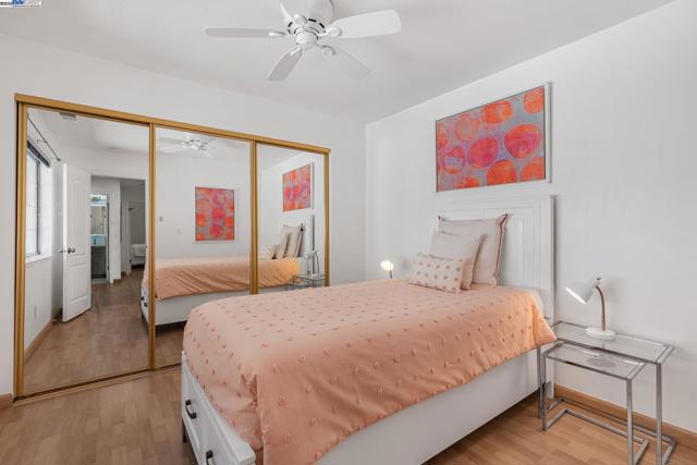 3253 Verde Ct, Pleasanton CA: https://media.crmls.org/mediaz/22f1bbf2-1a89-401f-b44e-494472a2a3e5.jpg