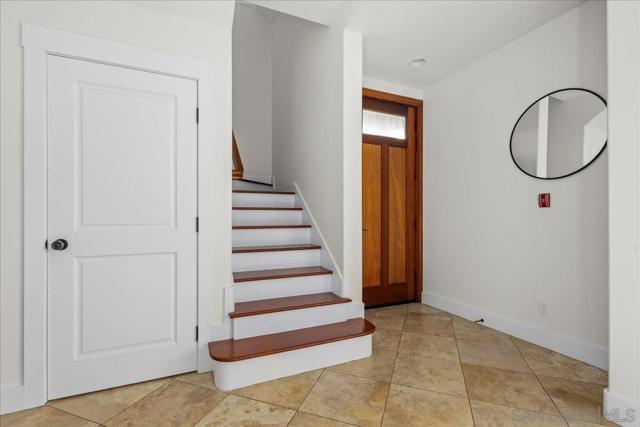 411 Orange Ave, Coronado CA: https://media.crmls.org/mediaz/22f1bd51-2a97-40d0-b3eb-2d381c9818f1.jpg