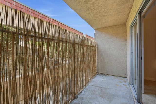 Detail Gallery Image 12 of 25 For 2360 Hosp Way #129,  Carlsbad,  CA 92008 - 2 Beds | 1 Baths