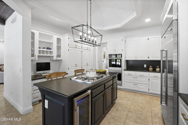 29270 Wagon Road, Agoura Hills CA: https://media.crmls.org/mediaz/22f3b011-6fb2-40fe-b367-f94a44e59331.jpg