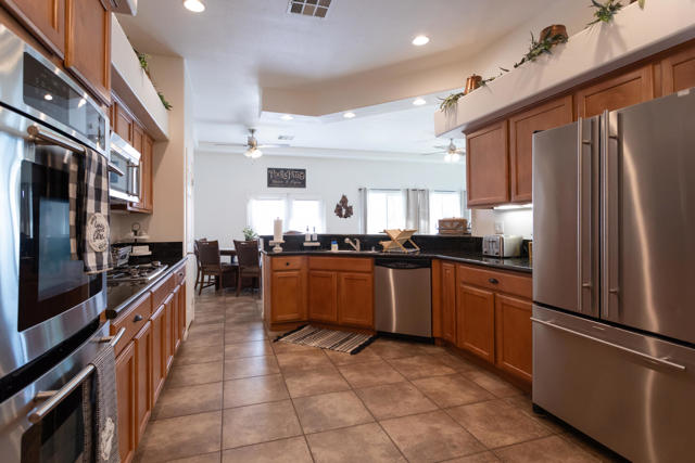 48305 Pic Way, Indio CA: https://media.crmls.org/mediaz/22f3ef32-4b38-41a7-806f-b3affcb57a10.jpg