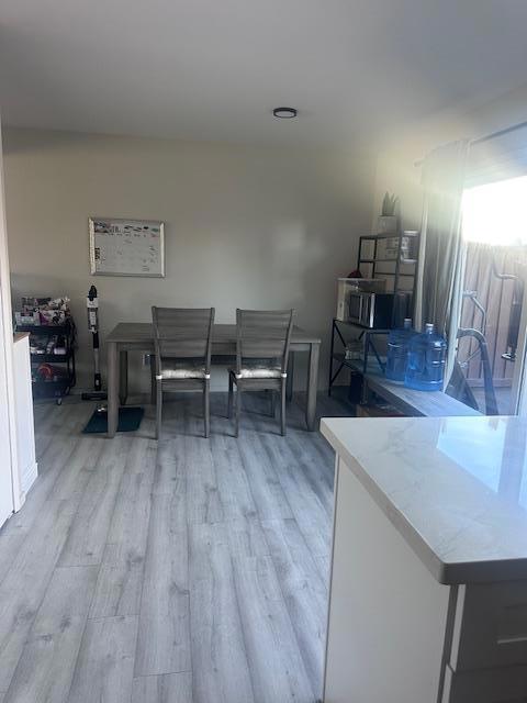 27492 Ponderosa Court, Hayward CA: https://media.crmls.org/mediaz/22f4ba6b-bd24-4df3-94a5-d04bf78a3d5a.jpg