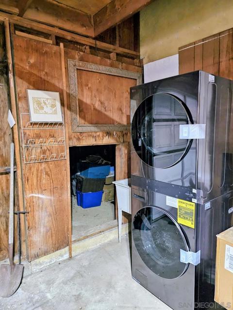 4339 Macronald Dr., La Mesa CA: https://media.crmls.org/mediaz/22f51025-a75f-45d6-8f95-e4155fc9542b.jpg