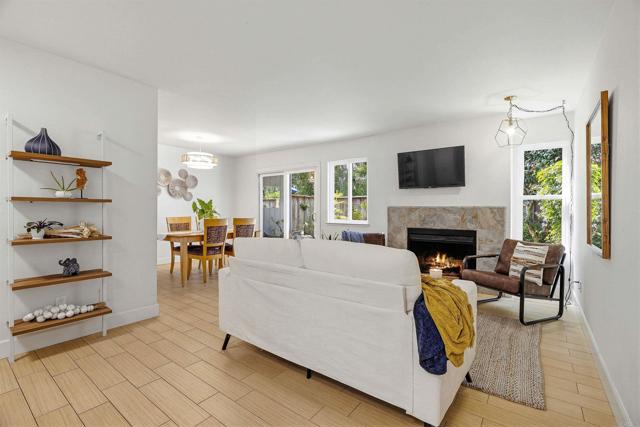 Detail Gallery Image 7 of 36 For 2927 Leotar Cir, Santa Cruz,  CA 95062 - 3 Beds | 2/1 Baths