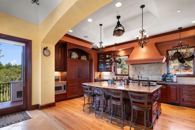 2053 Weston Road, Scotts Valley CA: https://media.crmls.org/mediaz/22f5a4a8-5f8f-4a3c-8b70-98a121fccb70.jpg