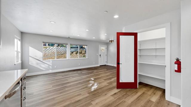 1140 S Washington Street, Sonora CA: https://media.crmls.org/mediaz/22f6a8bc-cf17-44a1-ad6a-fa12aad1f40b.jpg