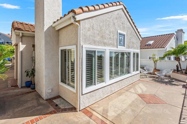 1265 Camino Lorado, San Marcos CA: https://media.crmls.org/mediaz/22f7ec01-91bc-40fe-acc2-5f3b2713296e.jpg