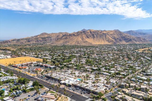 1111 E Palm Canyon Drive, Palm Springs CA: https://media.crmls.org/mediaz/22f82c7a-1d30-436e-b215-cf117151c33c.jpg