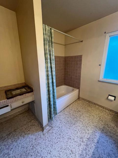 1648 Knollwood Avenue, San Jose CA: https://media.crmls.org/mediaz/22f8e0df-6e74-4a15-83e8-aa7bab20dc74.jpg