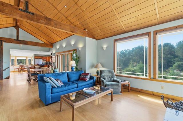 1175 Eagle Hill Road, Royal Oaks CA: https://media.crmls.org/mediaz/22f90403-1a05-4f68-8386-0b004a8c2cc4.jpg