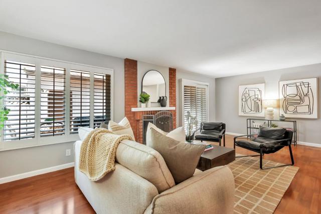856 Erickson Lane, Foster City CA: https://media.crmls.org/mediaz/22f94998-b37e-4989-b995-35426b0f880a.jpg