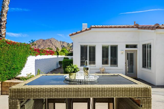 76936 Comanche Lane, Indian Wells CA: https://media.crmls.org/mediaz/22f98d69-ed86-4513-a9f5-3ef52942cdb7.jpg