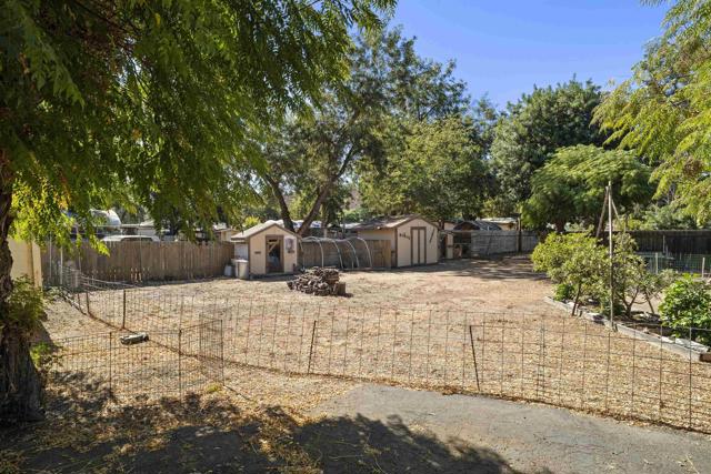 Image 49 of 60 For 9421 Los Coches Rd