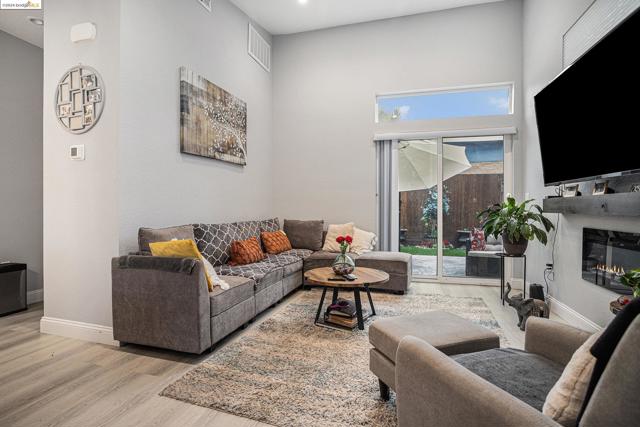Image 40 of 55 For 2804 Acton St