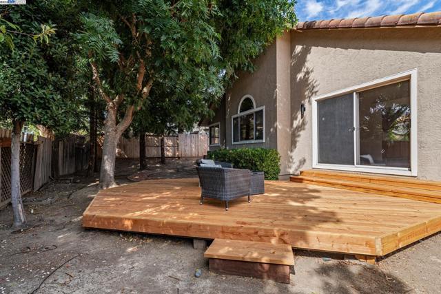 4415 Folsom Dr, Antioch CA: https://media.crmls.org/mediaz/22f9fb35-6c68-4093-b4cc-afc5b0529add.jpg