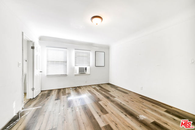 139 N Harper Avenue, Los Angeles CA: https://media.crmls.org/mediaz/22fa1a70-2d5e-4be7-a66b-3d18e5396e48.jpg