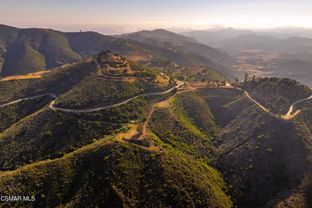 0 Malibu Road, Malibu CA: https://media.crmls.org/mediaz/22fa9b26-43a4-43ce-a071-ff994a3d5e83.jpg