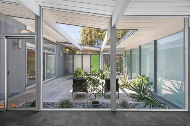 594 W Remington Drive, Sunnyvale CA: https://media.crmls.org/mediaz/22fabb6f-ae19-4e06-8275-7a11e4401b6a.jpg